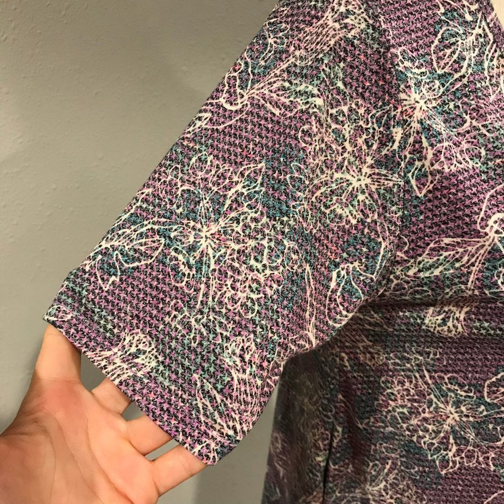 LuLaRoe Perfect T floral short sleeve top - Picture 2 of 8